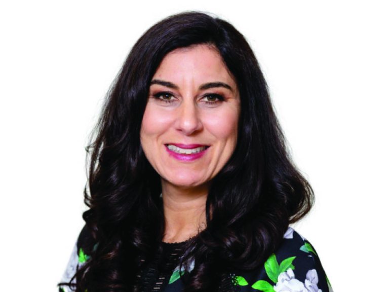 MaxPeople HR: Bridging the Gap Between People and Business